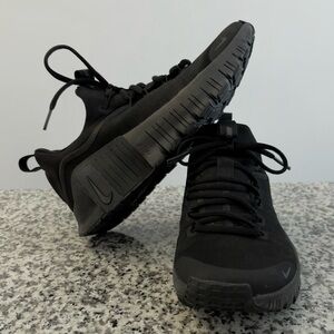 All Black Nike Metcon 6s